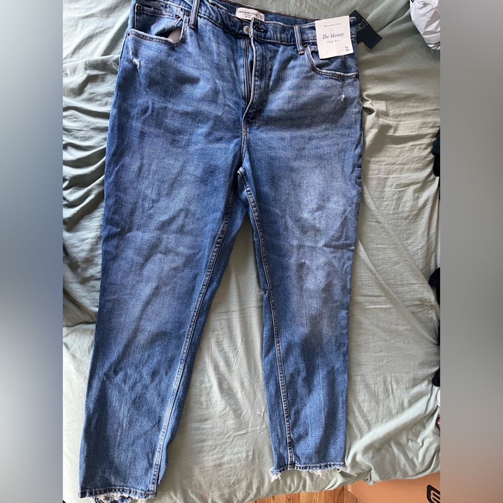 Abercrombie “The Skinny” High Rise Jeans